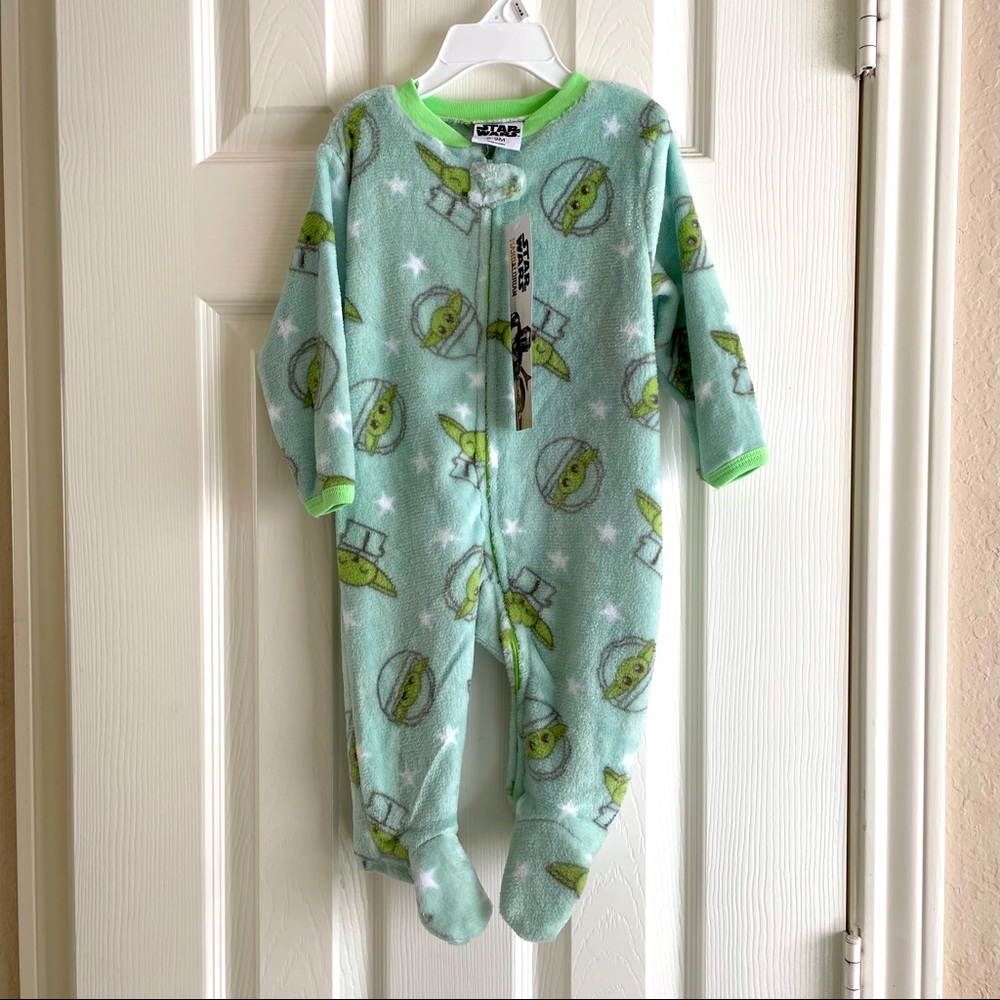Baby Yoda Star Wars Onesie 6-9 months New NWT